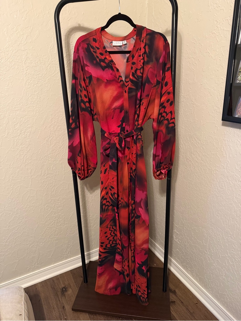 Premier Amour Red and Black Abstract V-Neck Dress